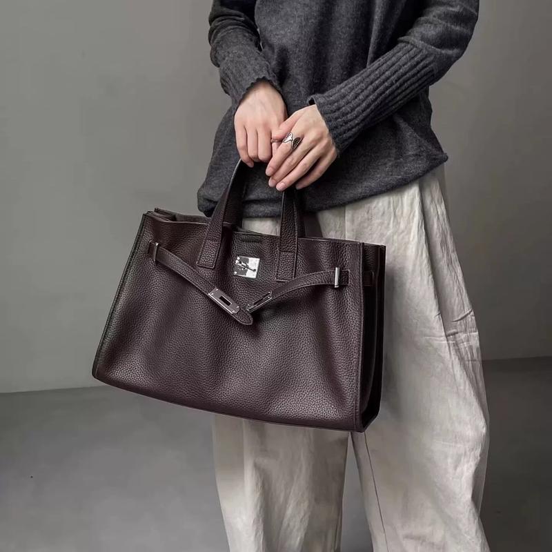 Olari Luxe Handbag